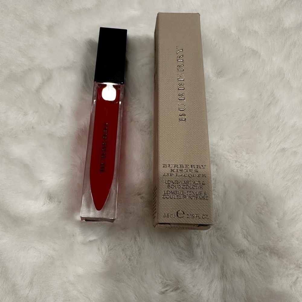 Burberry Lipstick - Vibrant Red - Picture 1 of 3